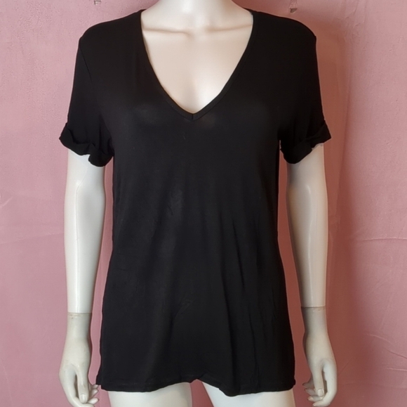 Nasty Gal Riley Scoop Neck Short Sleeve Tee in Black - Picture 1 of 5